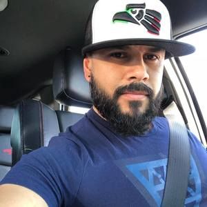 Meet your Posher, Jose m